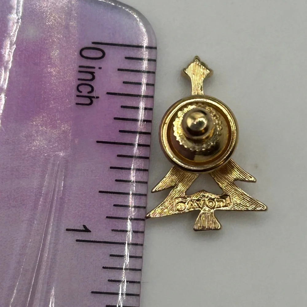 Avon Gold Christmas Tree Brooch